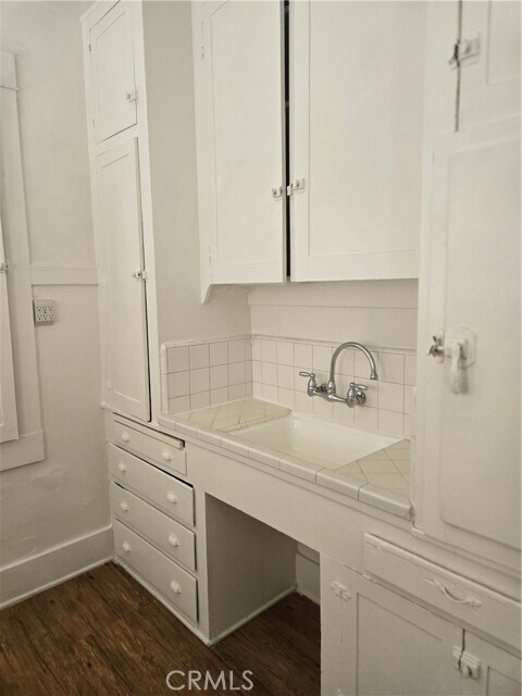 Building Photo - 942 2nd St