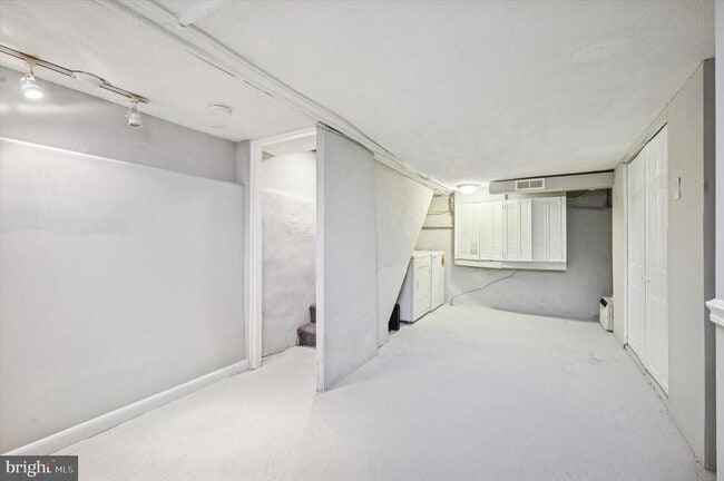 Building Photo - 3373 Coral St