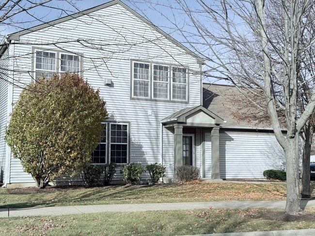 Building Photo - 3345 Bromley Ln