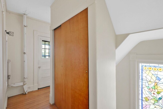 Building Photo - 65 Firglade Ave