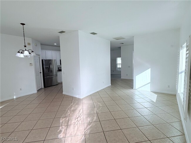 Building Photo - 8258 Silver Birch Way