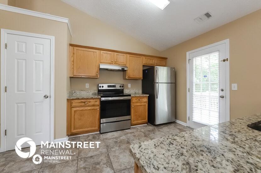 Building Photo - 1488 Buckingham Pl