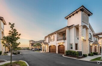 Building Photo - 10205 Portofino Wy