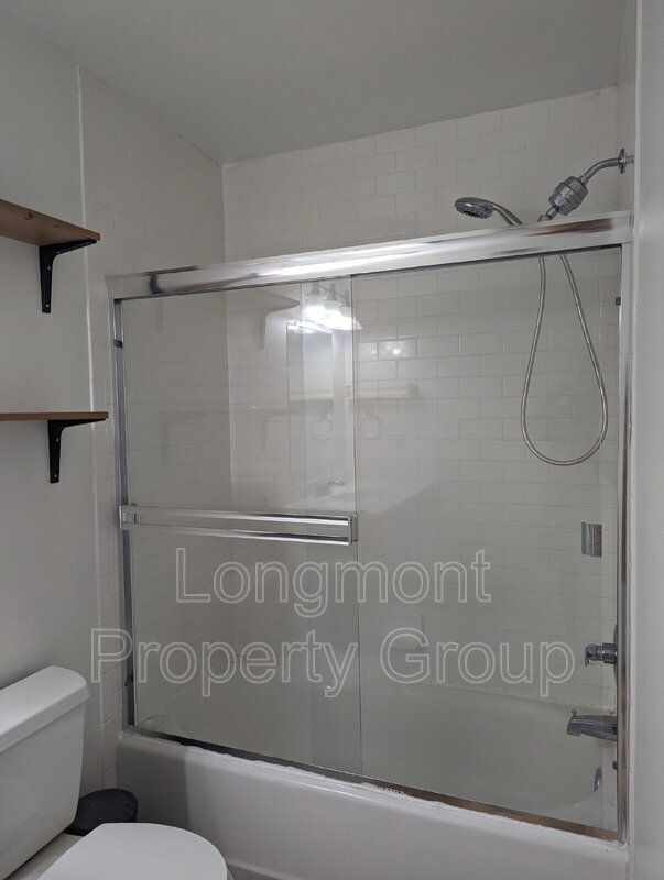 Building Photo - 2003 Terry St