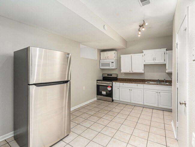 Building Photo - Bellefontaine