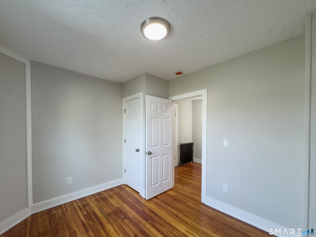 Building Photo - 316 Tyler St