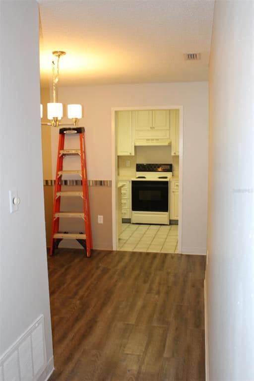 Building Photo - 2700 Bayshore Blvd