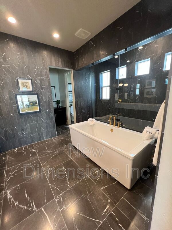 Building Photo - 307 Marewood Ct