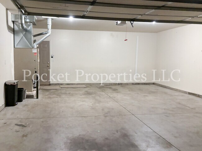Building Photo - 1636 W Highland St