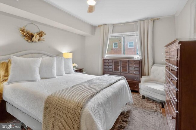 Building Photo - 236 W Taylor Run Pkwy