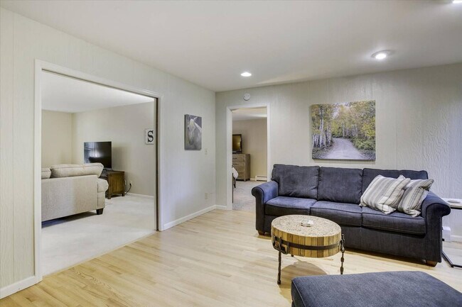 Building Photo - 1908 Pawnee Dr