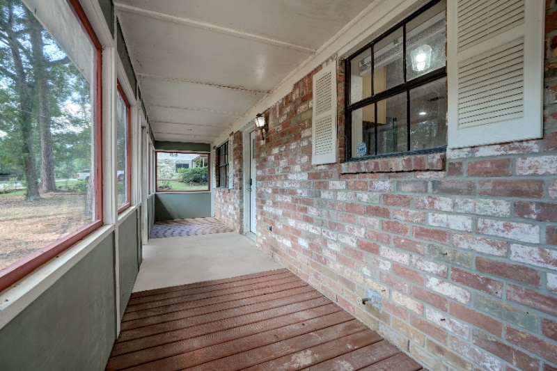 Building Photo - 4811 Holly Ln S