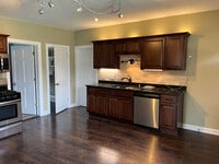 Building Photo - 602 Michigan Ave