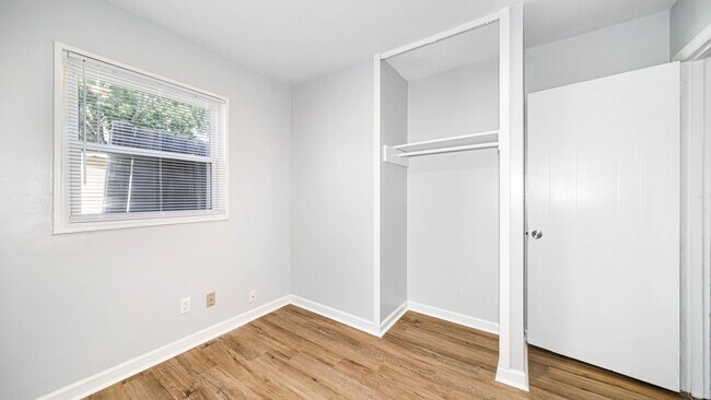 Building Photo - 2126 Evans Ave NW