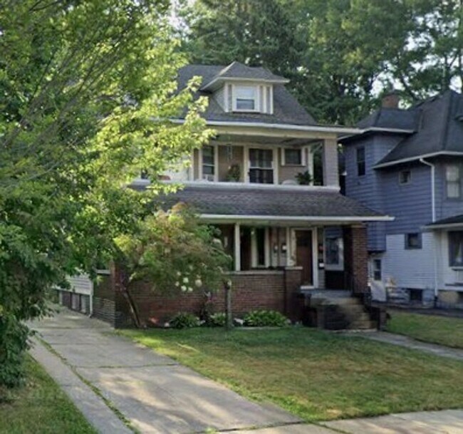 Building Photo - 2681 E 126th St