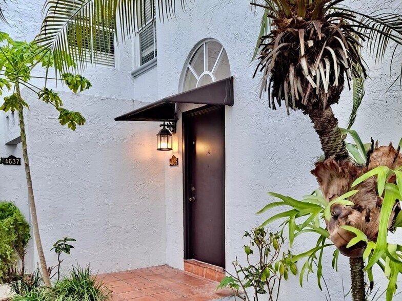 Primary Photo - 4635 NW 97th Pl