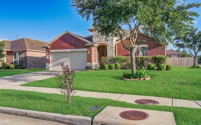 Building Photo - 3243 Aegean Dr