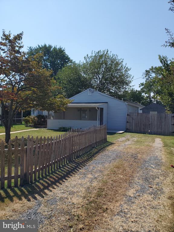 Building Photo - 1314 1st Rd