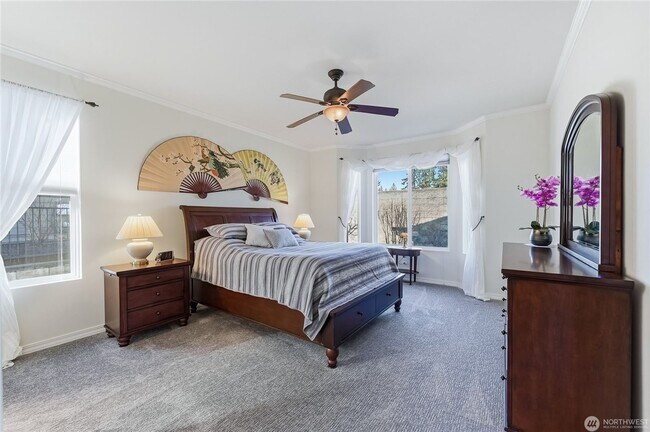 Building Photo - Spacious 2Br in Trilogy at Redmond Ridge 55+ Community