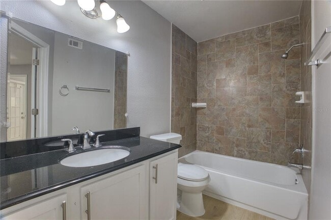 Building Photo - 437 Fountainhead Cir