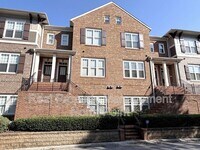 Building Photo - 3026 Eltham Pl