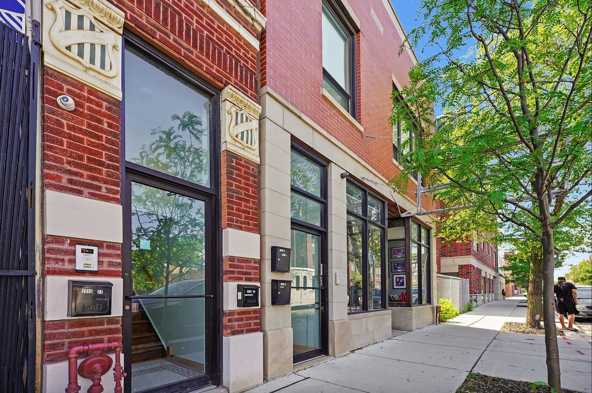 Building Photo - 3054 N Milwaukee Ave