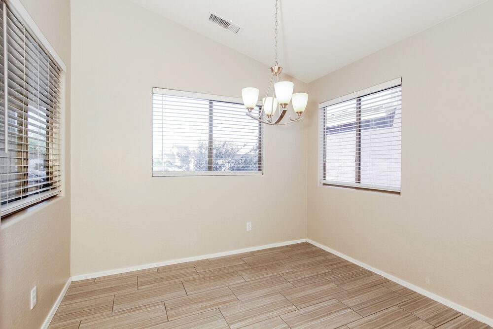 Building Photo - 2525 S 109th Dr