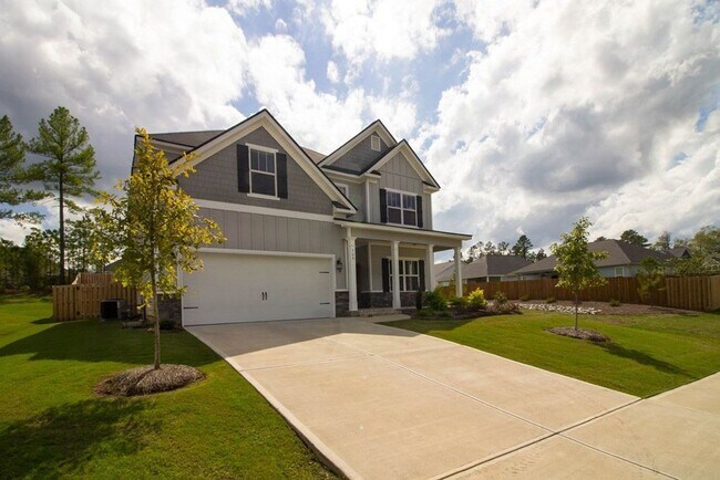 Building Photo - 708 Tree Top Trl