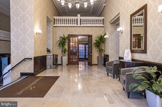 Building Photo - 1324 Locust St