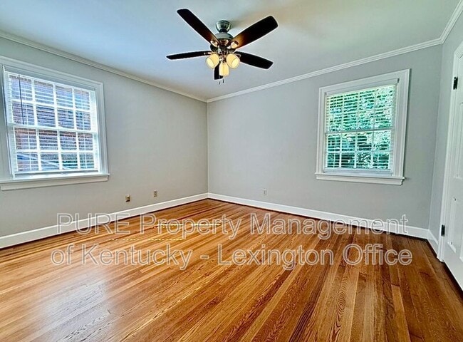 Building Photo - 484 Hart Rd