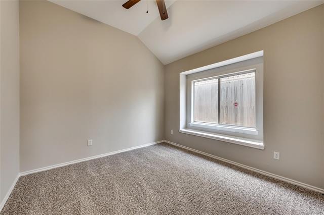 Building Photo - 1811 Creekpark Trail