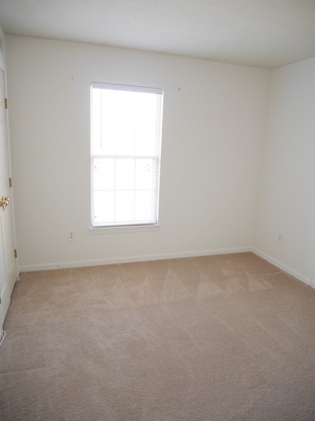 Building Photo - 2 Bedroom Condominium Located in Stonegate at Patapsco Community- Windsor Mill, MD.