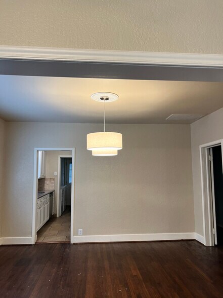 Building Photo - 1406 Ramsey Ave