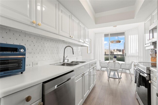 Building Photo - 21205 Yacht Club Dr