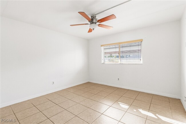 Building Photo - 1429 Cape Coral Pkwy W