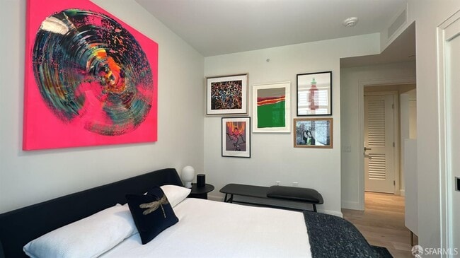 Building Photo - 875 California St