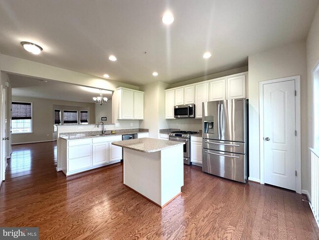 Building Photo - 10373 Lantern Ln