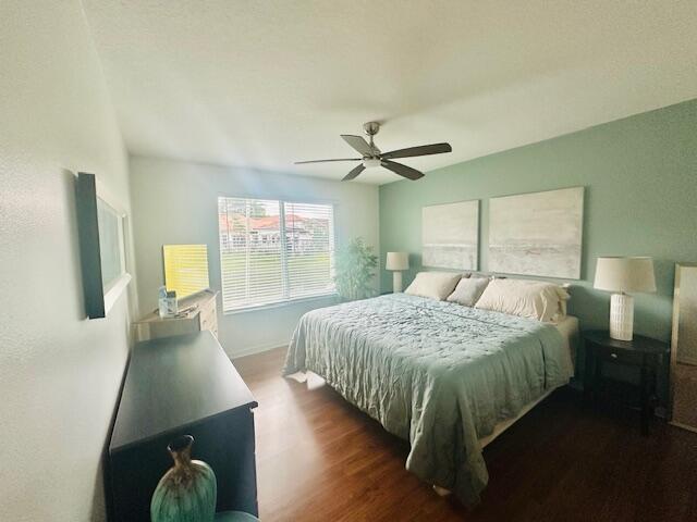 Building Photo - 402 Villa Cir