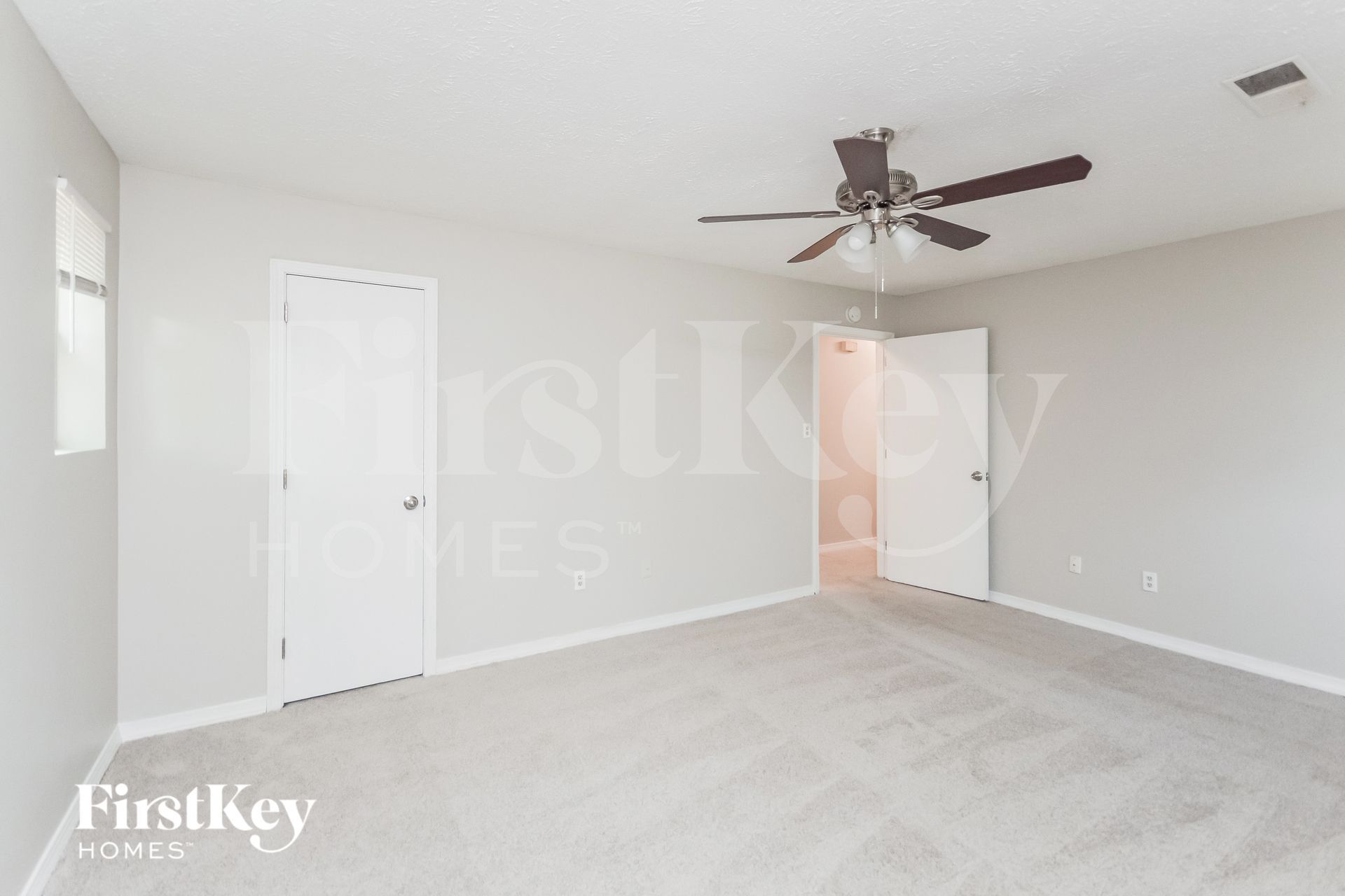 Building Photo - 2281 Briarwood Cir SW