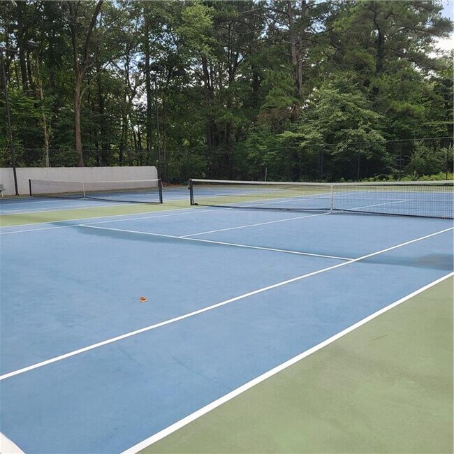 Building Photo - 37 Rumson Ct