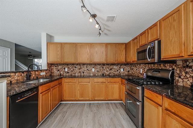 Building Photo - 4612 Palm Ridge Dr