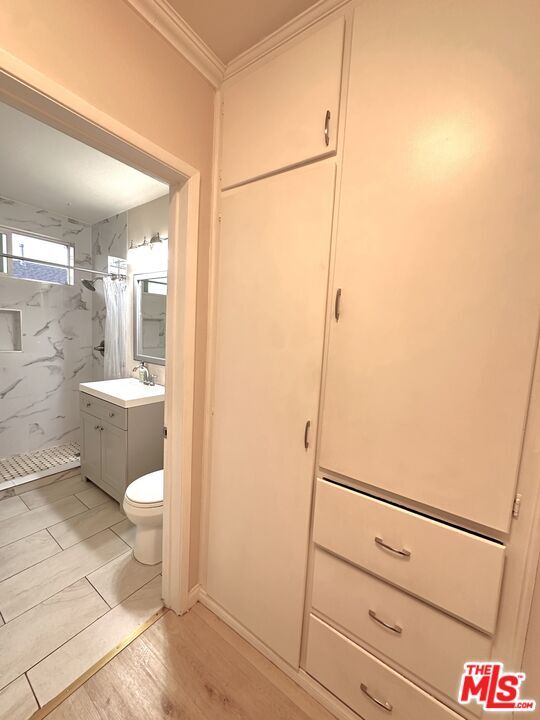 Building Photo - 2027 Euclid St