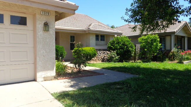 Building Photo - Beautiful North Yuba City House