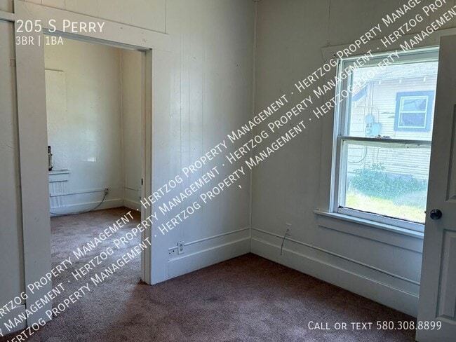 Building Photo - 205 S Perry-