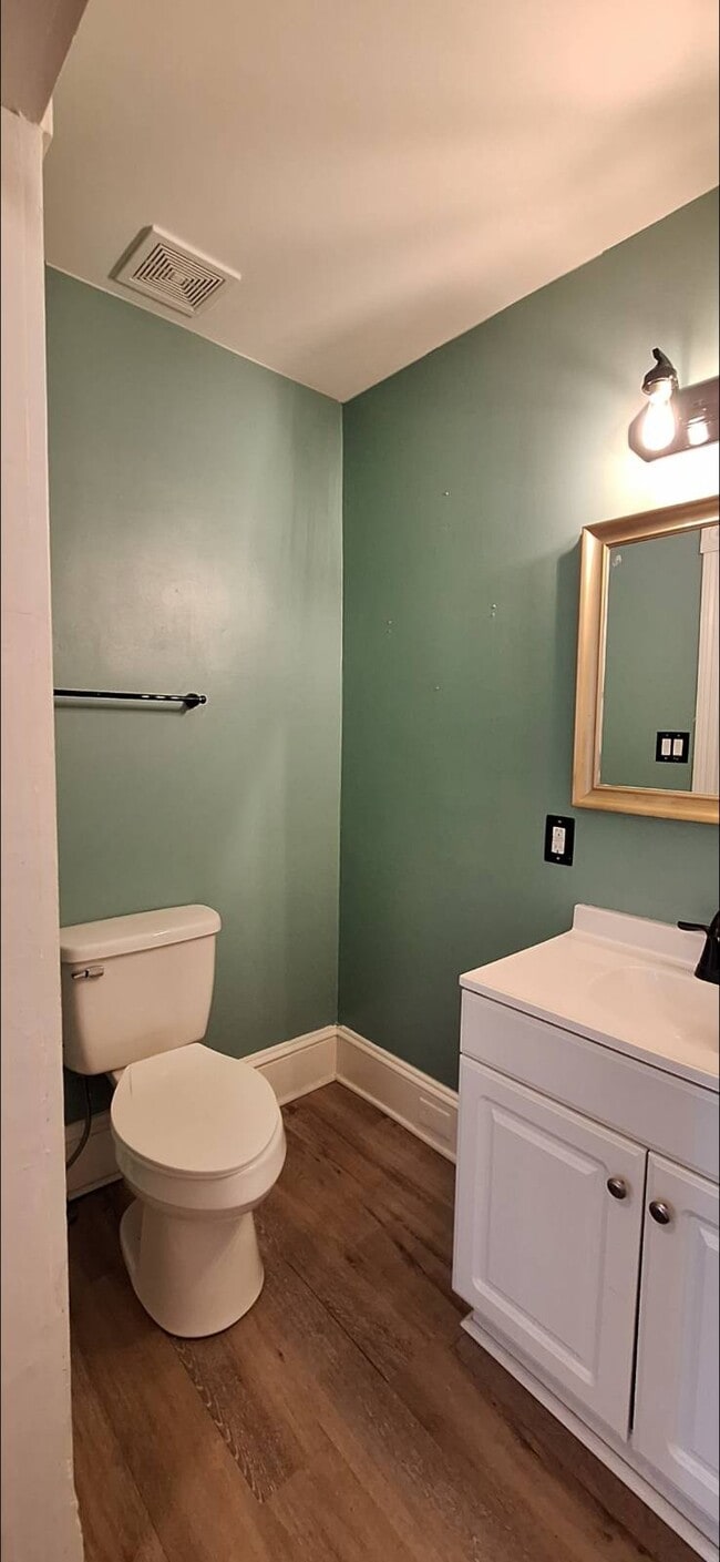 Building Photo - 3403 South St