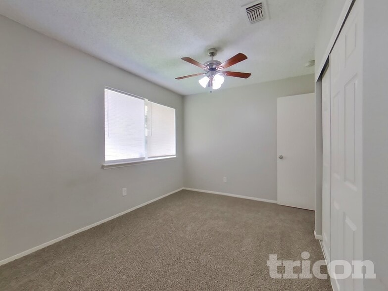 Building Photo - 6329 Porterway Dr