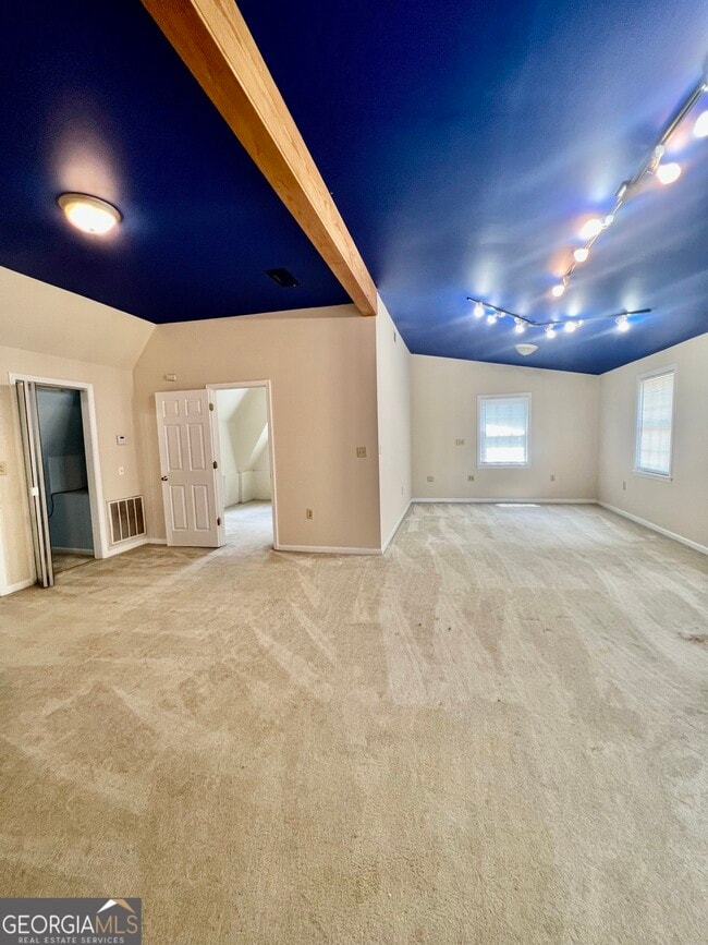 Building Photo - 112 Cherry Ln