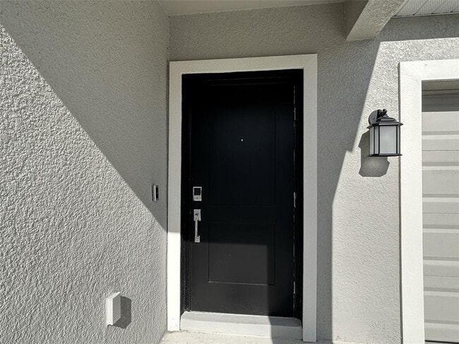 Building Photo - 335 Loch Ct