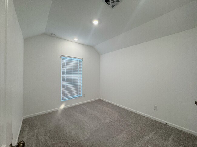 Building Photo - 30347 Centipede Grv Ln
