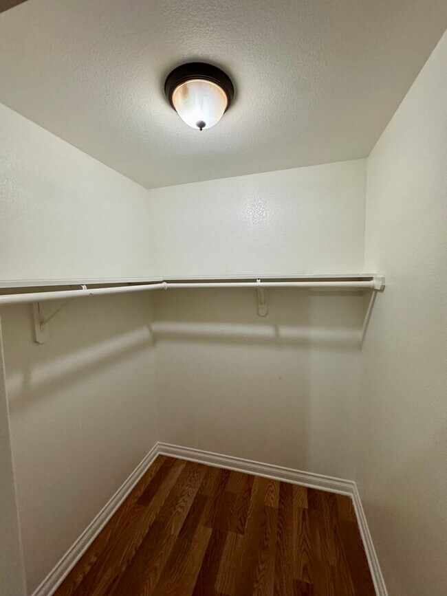 Building Photo - 10524 S Avalon Blvd